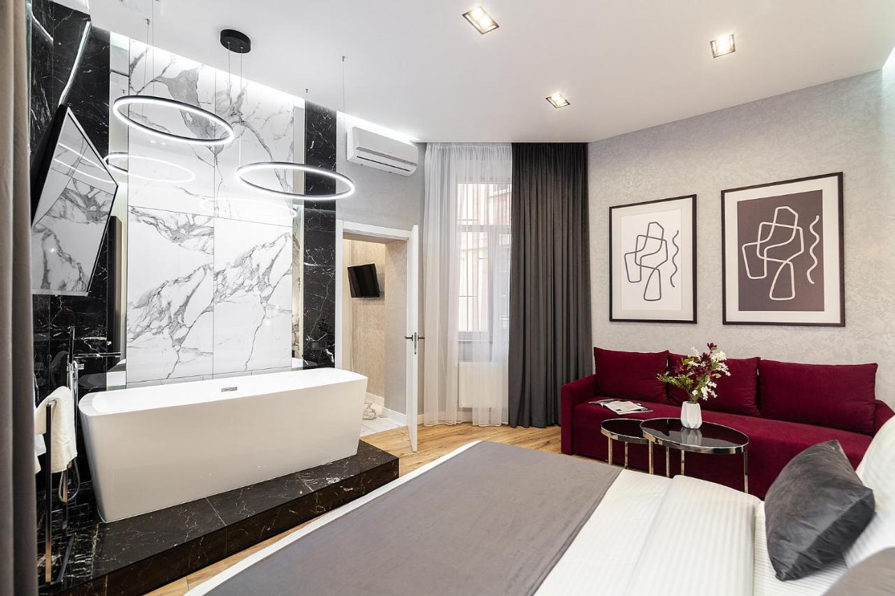 Lovely Apartment On Drahomanova Street Lemberg Exterior foto